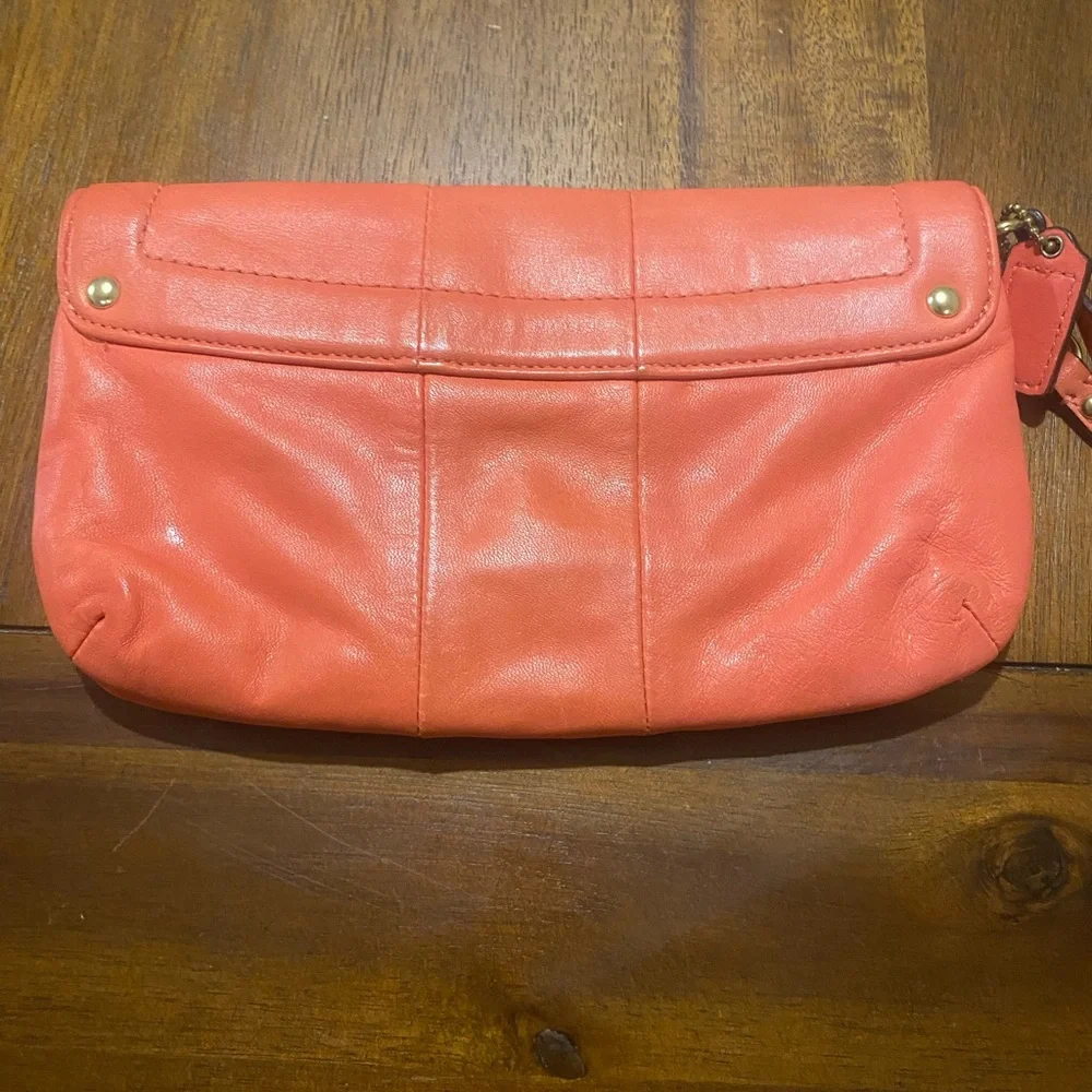 Coach Wristlet - Picture 3 of 4